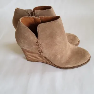 New Lucky Brand LK - Yimme Tan Suede Leather Wedge Ankle Boots Booties Size 11