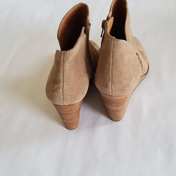 New Lucky Brand LK - Yimme Tan Suede Leather Wedge Ankle Boots Booties Size 11