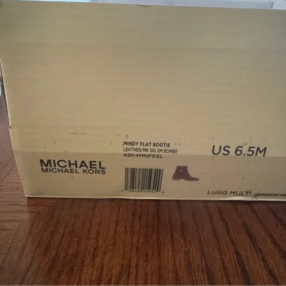 NEW Michael Kors Women Cognac Leather Riding Boots with Gold Hardware