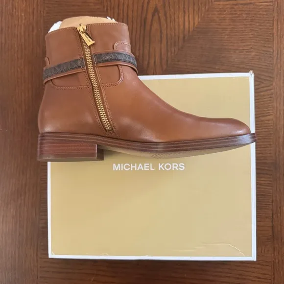 NEW Michael Kors Women Cognac Leather Riding Boots with Gold Hardware