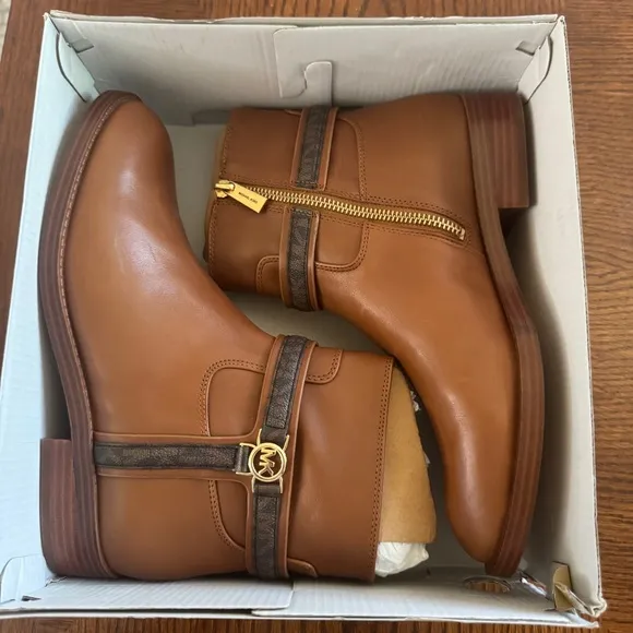 NEW Michael Kors Women Cognac Leather Riding Boots with Gold Hardware