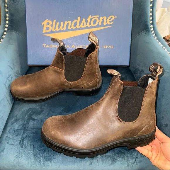 New Size 10 Blundstone Chelsea Boots Style #1609 Antique Brown
