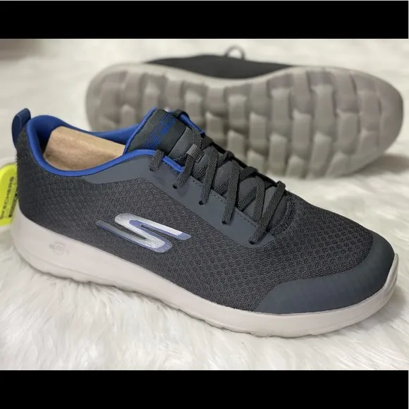 NEW skechers d'lux walker sneakers