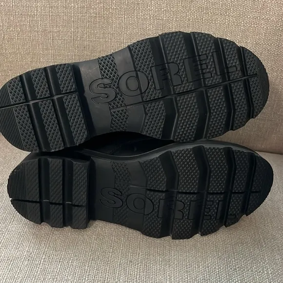 NEW! Sorel Lennox Black Leather Lace Up Waterproof Boots Size 7