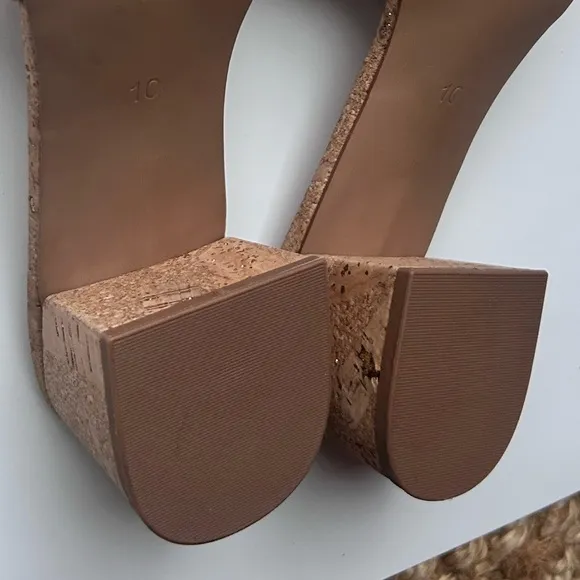 New Steve Madden brown , beige cork shoes sandals size 10 slip on