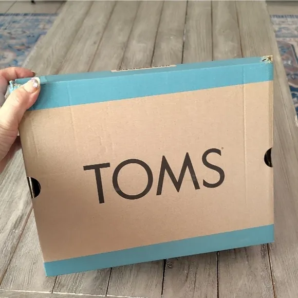 NEW TOMS Kelsey Boots In Cheetah Printed Suede Size Women's 6.5