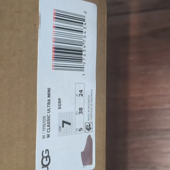 New UGG Classic Ultra Mini Boots