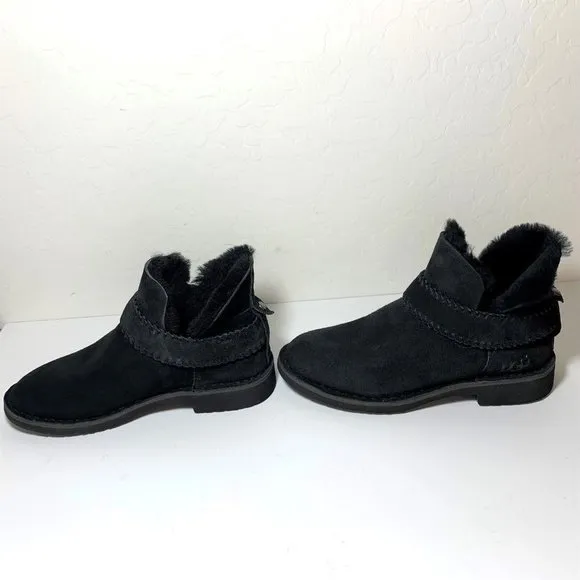 NEW UGG WOMEN'S MCKAY‎ ANKLE SUEDE SHEARLING LINED BOOTS BOOTIES BLACK