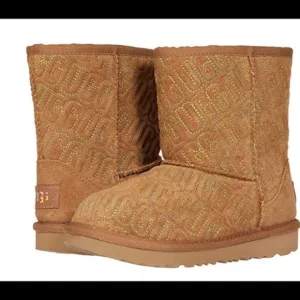 NIB UGG GIRL'S CLASSIC SHORT‎ GRAPHIC STITCH LOGO WINTER BOOTS CHESTNUT