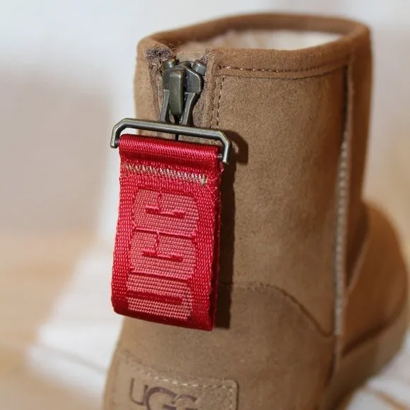 NIB UGG WOMEN'S CLASSIC MINI‎ ZIP SUEDE SHEARLING BOOTIE BOOTS CHESTNUT