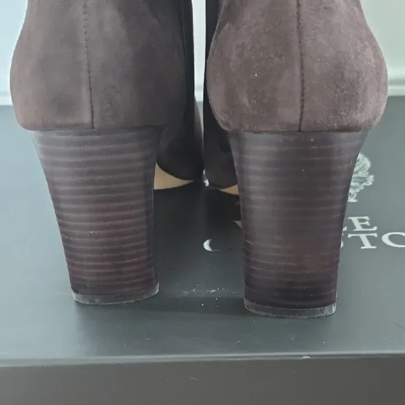 NIB Vince Camuto Elegant Brown Suede Knee-High Women's Boots, 9.5 Wide Calf