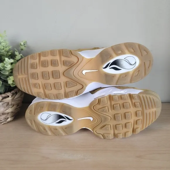 Nike 6.5 Air Griffey Max 1 High Top Wheat Suede Athletic Sneakers Shoes Womens 8