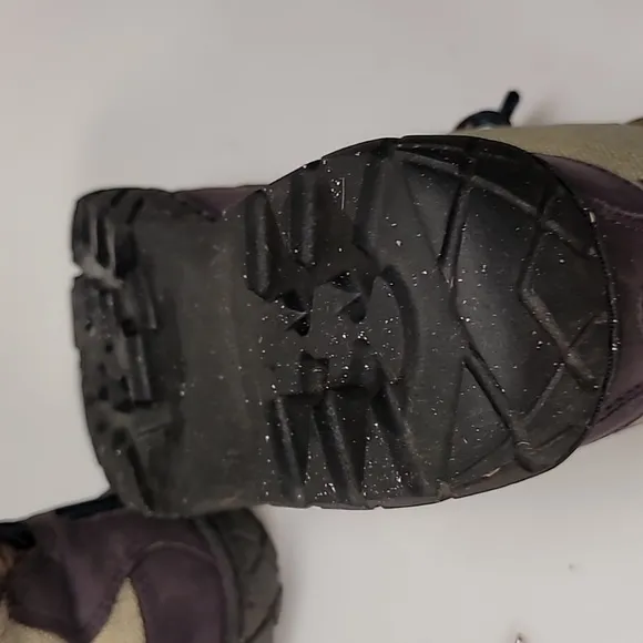 Nike ACG Rare Vintage90's Suede LaceUpHiking BootsOutdoor grape 7.5 sz like new!