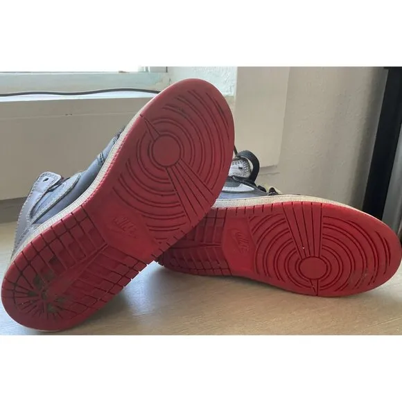 Nike Air Jordan 1 Mid Kids Sneakers Black/Gray/Red Size 13C