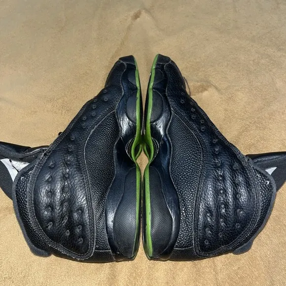 Nike Air Jordan 13 Retro Basketball Shoes 414574-042 Size 6Y Womens Size 7 Shoe