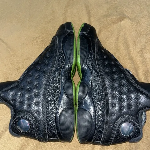 Nike Air Jordan 13 Retro Basketball Shoes 414574-042 Size 6Y Womens Size 7 Shoe