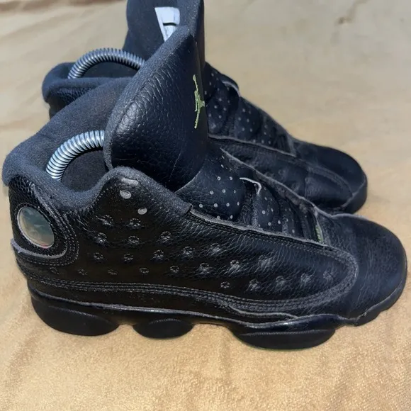 Nike Air Jordan 13 Retro Basketball Shoes 414574-042 Size 6Y Womens Size 7 Shoe