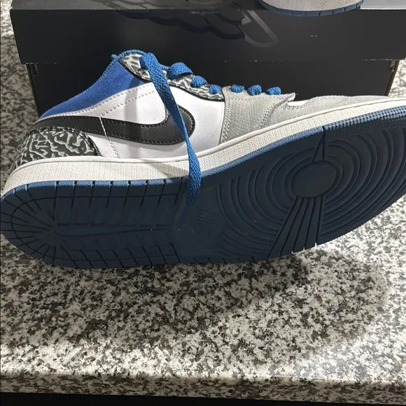 Nike Air Jordan 1s Men's Shoes - Blue and Grey