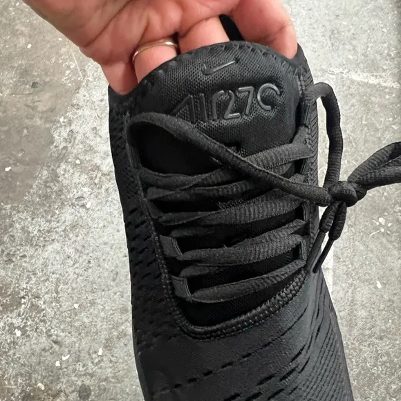 NIKE AIR MAX 270 SHOES (Women’s)