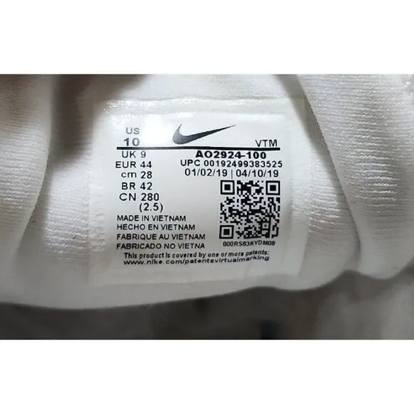 Nike Air Max 720 Shoes in White/Metallic Platinum/Pure Platinum