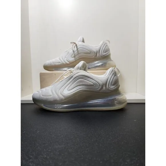Nike Air Max 720 Shoes in White/Metallic Platinum/Pure Platinum