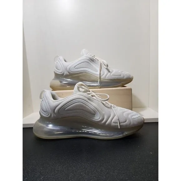 Nike Air Max 720 Shoes in White/Metallic Platinum/Pure Platinum
