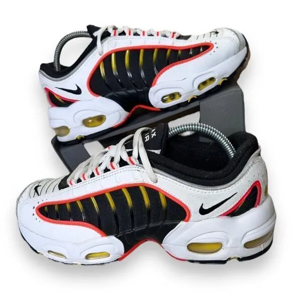 Nike Air Max Tailwind IV &quot;White Black Crimson&quot; BQ9810-105 Youth 6