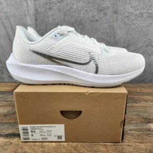 Nike Air Zoom Pegasus 40 Size 9.5 Womens White Metallic Silver Running Shoes