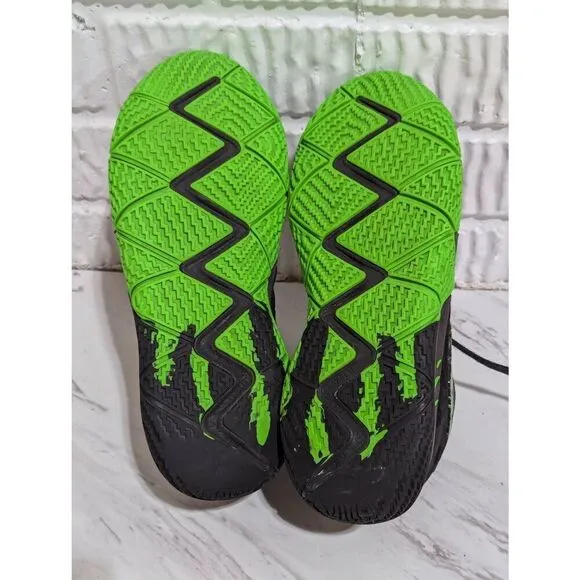 Nike Boys Black &amp; Green Lace-Up Kyrie 4 EP ‘Halloween’ Sneakers Shoes Size 7Y