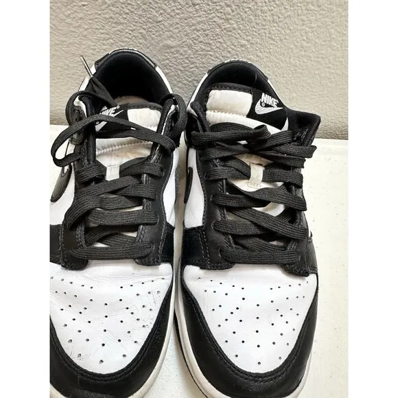 Nike Dunk Low Panda Sneakers Mens Size 8.5 Basketball Shoes Sporty