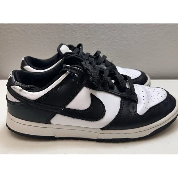 Nike Dunk Low Panda Sneakers Mens Size 8.5 Basketball Shoes Sporty