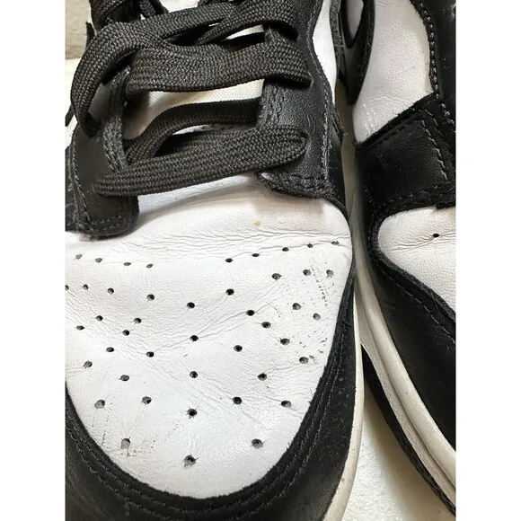 Nike Dunk Low Panda Sneakers Mens Size 8.5 Basketball Shoes Sporty