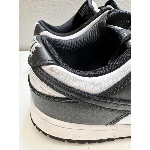 Nike Dunk Low Panda Sneakers Mens Size 8.5 Basketball Shoes Sporty