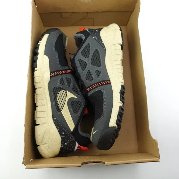 Nike Free Terra Vista Mens Size 9 Black Grey Athletic Sneakers CZ1757 001 New