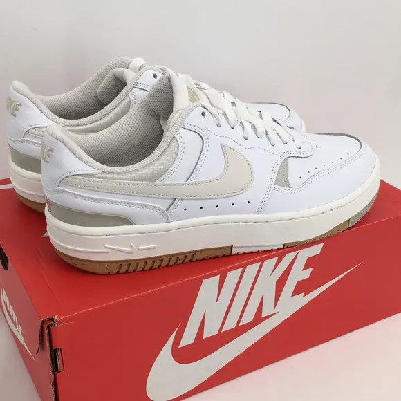Nike Gamma Force Women's Basketball Shoes White Phantom 8.5