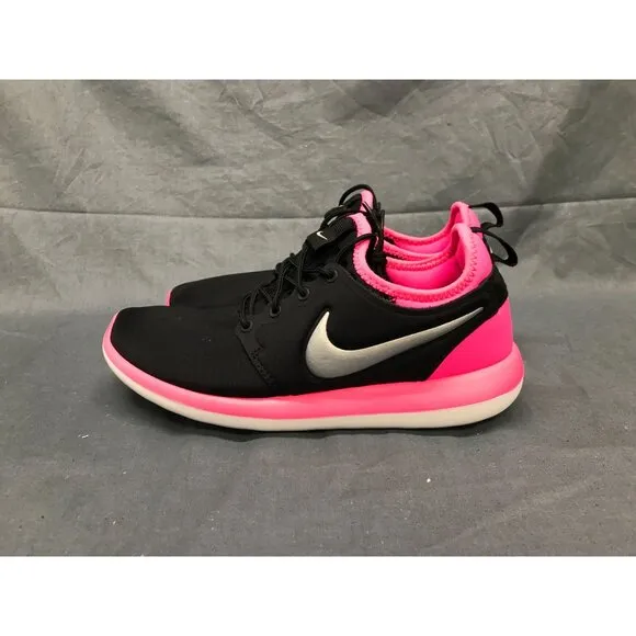 Nike Girls Roshe Two (PS) Sneakers Mesh Black Pink 2016 OG Size 5.5 NEW NO BOX!
