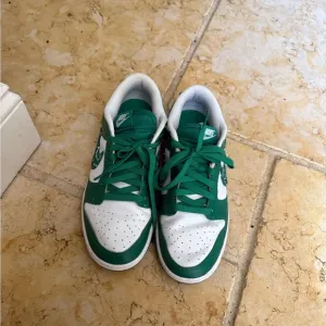 Nike Green and White Low-Top Sneakers