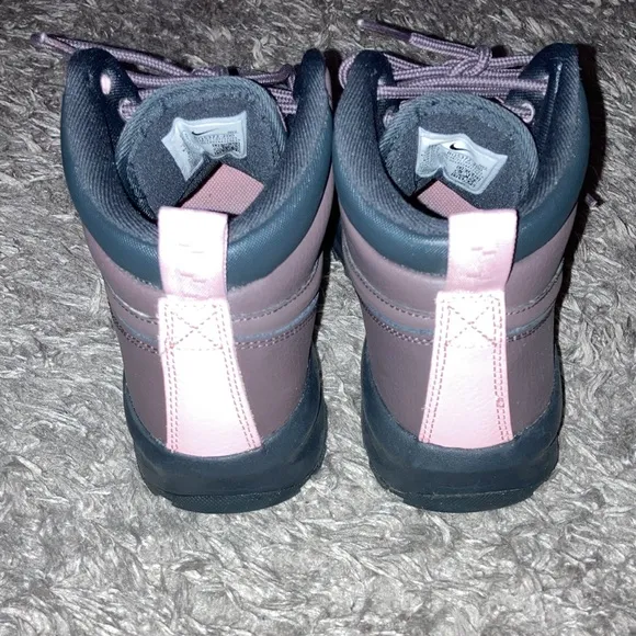 Nike Manoa leather boots youth 5 light weight spring women’s 6.5 LNC