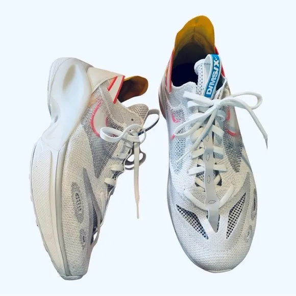 Nike N110 D/MS/X Phantom AT5405-002 Size 12 NWOB White Pink Orange Colorway