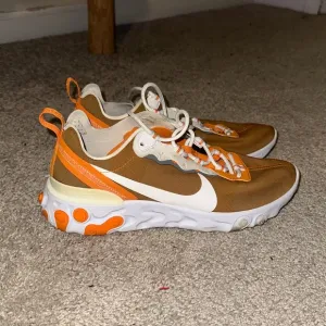 Nike React Element 55 University of Tennessee Shoes