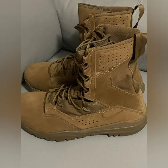 NIKE SFB FIELD 2 Tactical Military Jungle Combat BOOTS Men's  14 Coyote Leather