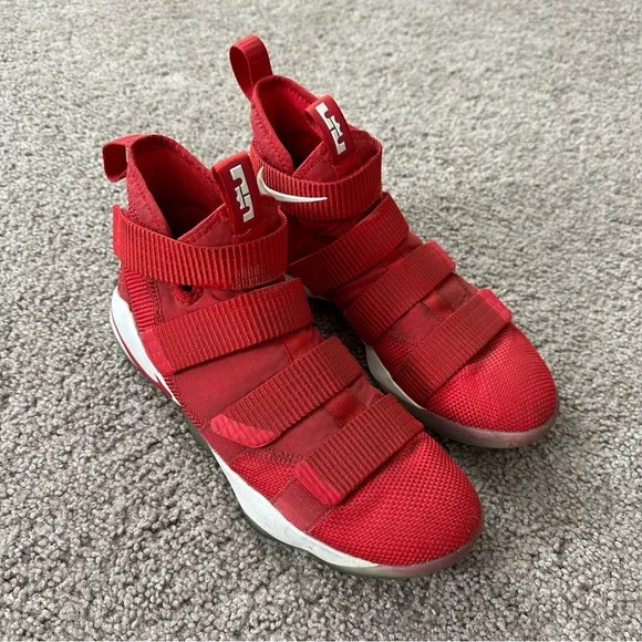Nike Shoes Mens Size 9.5 Lebron Zoom Soldier XI 11 Red