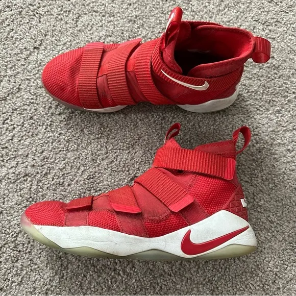 Nike Shoes Mens Size 9.5 Lebron Zoom Soldier XI 11 Red