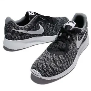 Nike Tanjun SE Mens 844887-010 Black Running Shoes‎