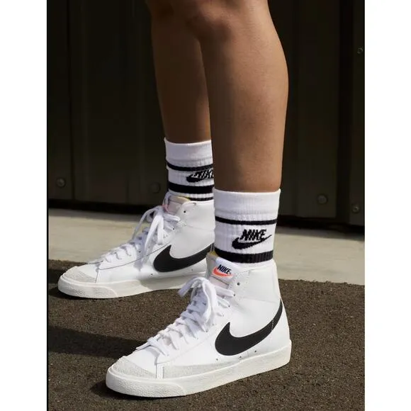 Nike White Black Leather Retro Blazer Mid '77 Shoes Womens 8