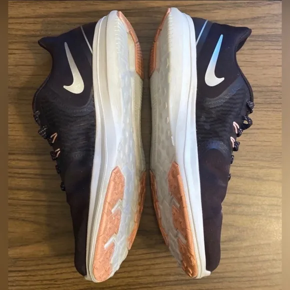 Nike Women’s Shoes Size (10)