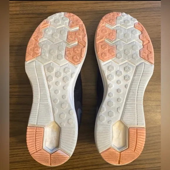 Nike Women’s Shoes Size (10)