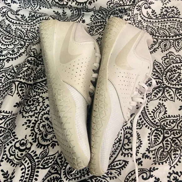 Nike Women's Sideline Cheerleading Shoes