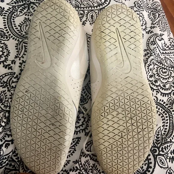 Nike Women's Sideline Cheerleading Shoes