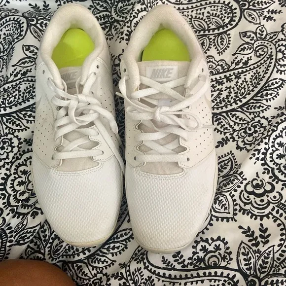 Nike Women's Sideline Cheerleading Shoes